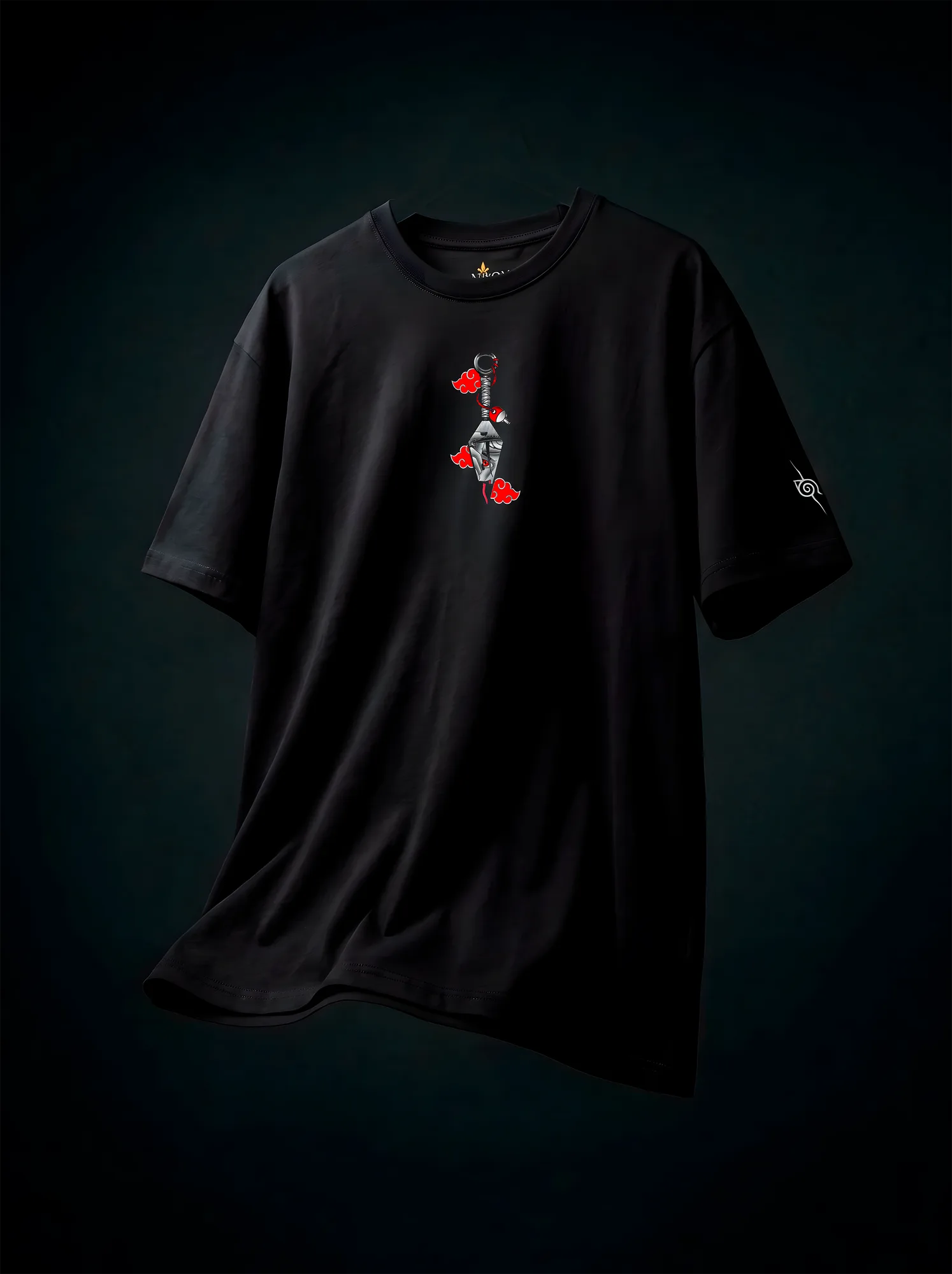 Remera Oversize Negra Anime Itachi Uchiha – Nixon Droop #1 Edición Limitada